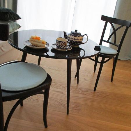Apartment Am Apfelbaum Ройтлинген Екстериор снимка