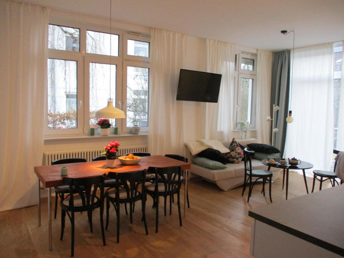 Apartment Am Apfelbaum Ройтлинген Екстериор снимка