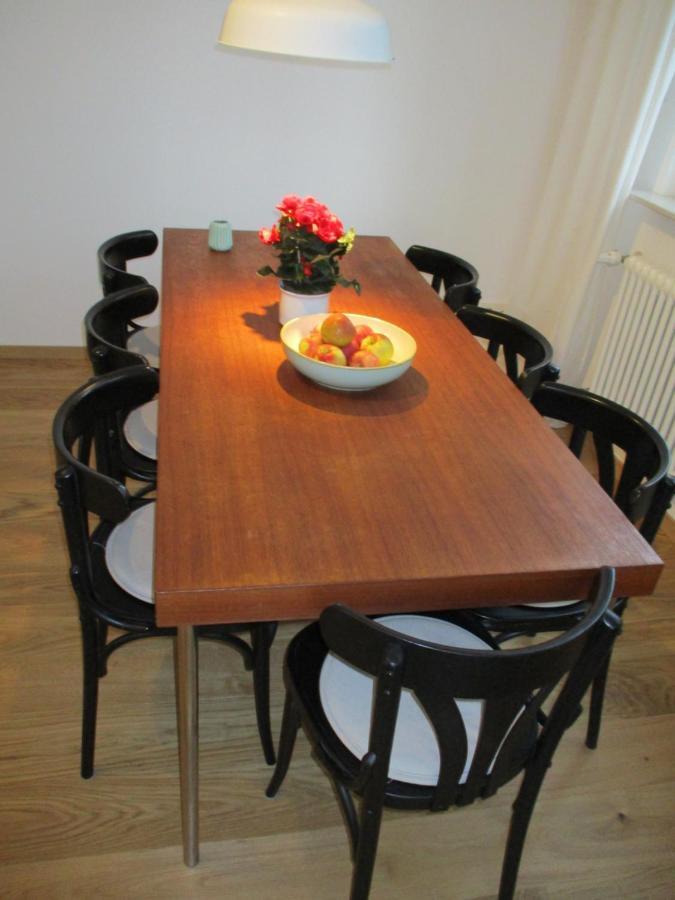 Apartment Am Apfelbaum Ройтлинген Екстериор снимка